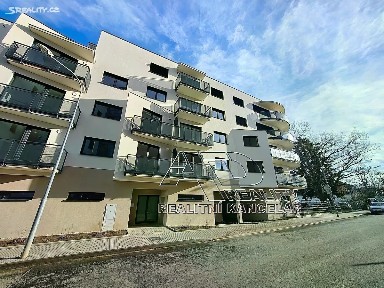 Pronájem bytu 1+kk 28 m² Na Zlaté stoce, České Budějovice - České Budějovice 2