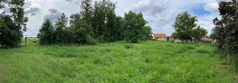 Prodej komerční nemovitosti 5024 m² Kněževes