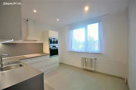 Pronájem bytu 1+1 34 m² Vítězslava Nezvala, Frýdek-Místek - Místek