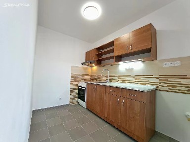 Pronájem bytu 1+kk 33 m² Alejní, Teplice