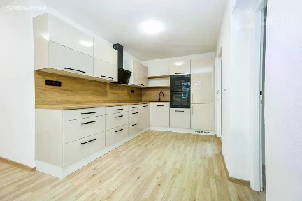 Prodej rodinného domu 200 m², pozemek 772 m² 1. máje, Podivín