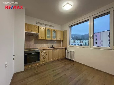 Pronájem bytu 1+1 42 m² Jizerská, Ústí nad Labem - Severní Terasa