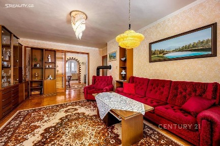 Prodej rodinného domu 323 m², pozemek 1 m² Počenice-Tetětice - Počenice