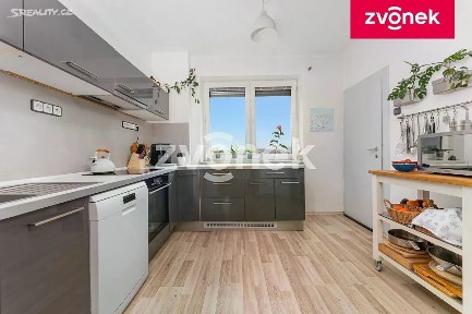 Prodej rodinného domu 214 m², pozemek 449 m² Zlín - Prštné