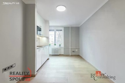 Pronájem bytu 1+kk 23 m² Bakalovo nábřeží, Brno - Štýřice