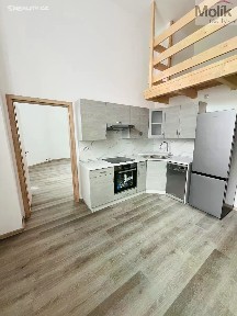 Pronájem bytu 2+kk 47 m² Myslbekova, Teplice