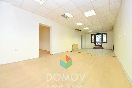Pronájem obchodního prostoru 100 m² Slavíkova, Jince