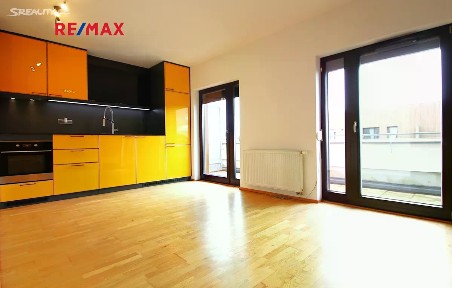 Pronájem bytu 1+kk 30 m² Nepomuckých, Praha - Letňany