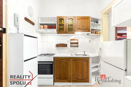 Prodej bytu 1+kk 28 m² Kyjevská, Praha - Dejvice