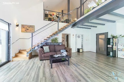 Prodej rodinného domu 257 m², pozemek 1805 m² Zalužany