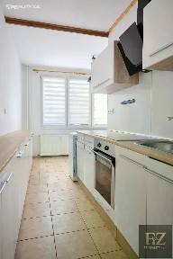 Pronájem bytu 2+1 61 m² Kpt. Jaroše, Tábor