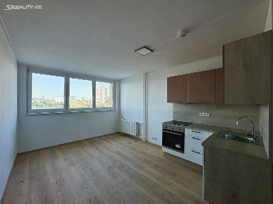 Pronájem bytu 1+kk 25 m² Děčínská, Praha - Střížkov