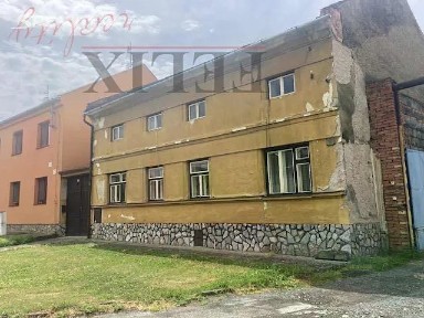 Prodej rodinného domu 600 m², pozemek 883 m² U Kapličky, Lutín
