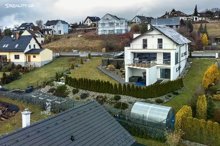 Prodej rodinného domu 186 m², pozemek 989 m² Trutnov - Střední Předměstí