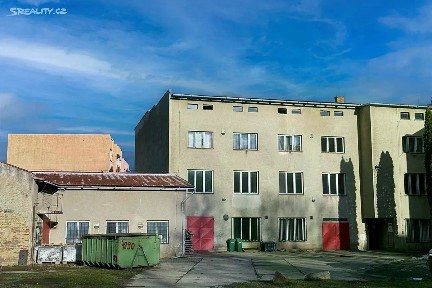 Prodej výrobní haly, prostoru 1875 m² Nádražní, Krnov - Pod Bezručovým vrchem