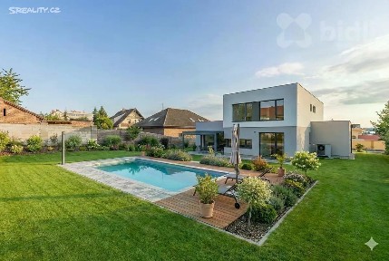 Prodej rodinného domu 203 m², pozemek 936 m² J. V. Sládka, Vlašim