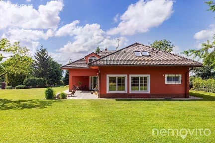 Prodej vily 412 m², pozemek 2583 m² Křížkový Újezdec - Čenětice