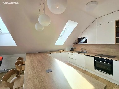 Pronájem bytu 3+kk 100 m² Michelská, Praha - Michle