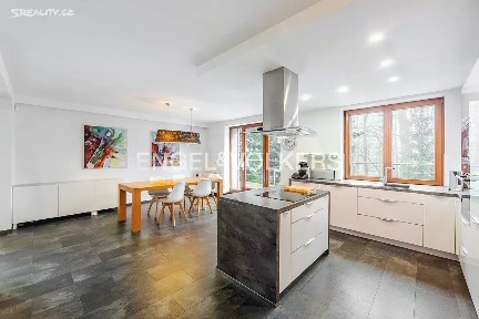 Pronájem rodinného domu 320 m², pozemek 879 m² Poběžovická, Praha - Kunratice