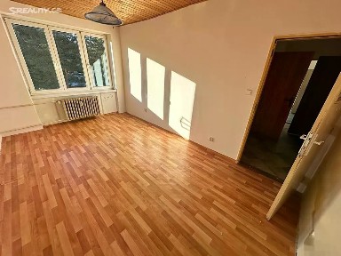 Pronájem bytu 2+1 49 m² Bukovany