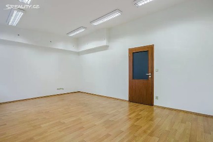 Praha, Praha 9, Hloubětín, Nademlejnská, 5