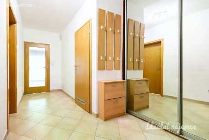 Pronájem bytu 1+kk 44 m² K dálnici, Praha - Pitkovice