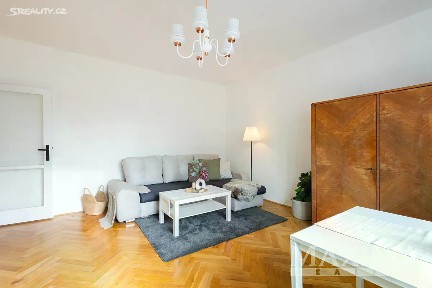 Prodej bytu 1+1 40 m² Kafkova, Praha - Dejvice