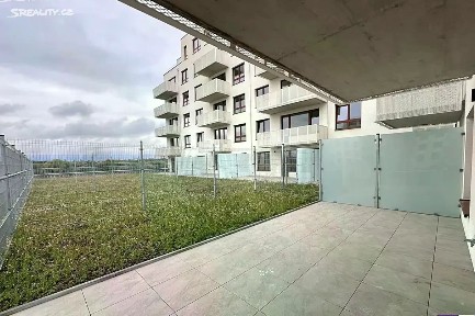 Praha, Praha 10, Dolní Měcholupy, Kardausova, 6