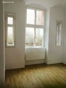 Pronájem bytu 2+kk 37 m² Dobrovského, Praha - Holešovice