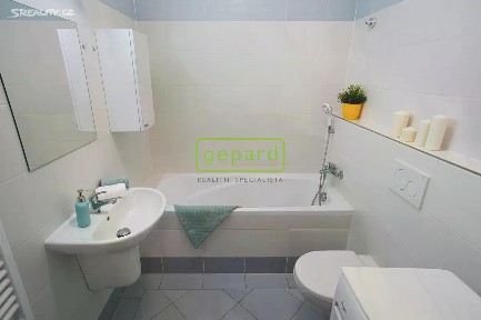 Prodej bytu 2+kk 42 m² Rychtáře Petříka, Praha - Hostivař