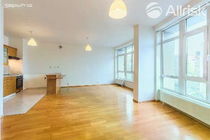 Prodej bytu 3+kk 75 m² Vinohradská, Praha - Strašnice