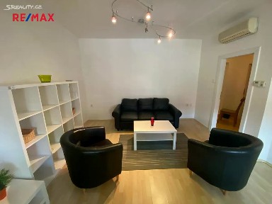 Pronájem bytu 3+1 80 m² Lípová, Praha - Nové Město