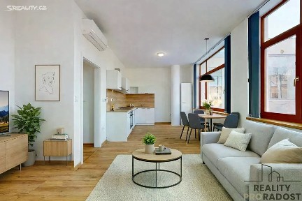 Prodej bytu 3+kk 80 m² Karlovo nám., Třebíč - Vnitřní Město