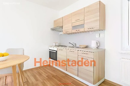 Pronájem bytu 2+1 58 m² Tylova, Havířov - Město