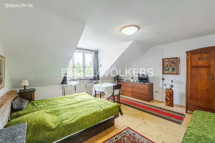 Pronájem vícegeneračního domu 196 m², pozemek 382 m² V Roháčích, Praha - Jinonice