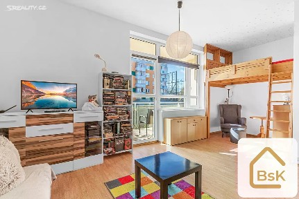 Pronájem bytu 1+kk 56 m² Uralská, Liberec - Liberec III-Jeřáb