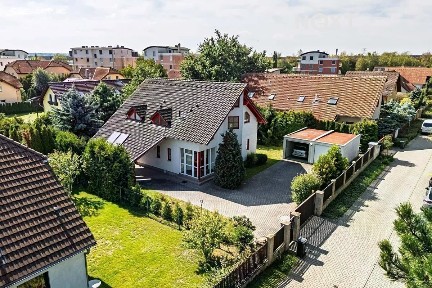 Prodej vily 250 m², pozemek 967 m² Studánková, Praha - Újezd u Průhonic