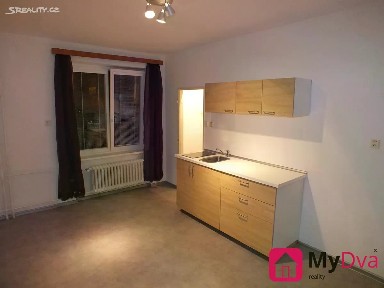 Pronájem bytu 1+kk 25 m² Pražská sídl., Znojmo