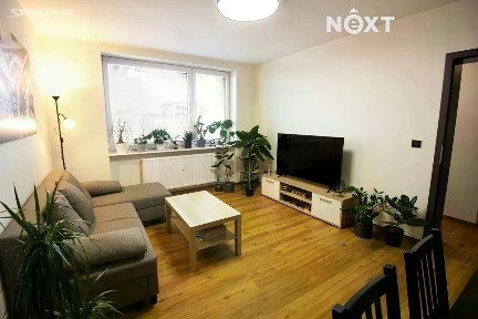 Pronájem bytu 3+1 61 m² Brožíkova, Pardubice - Polabiny