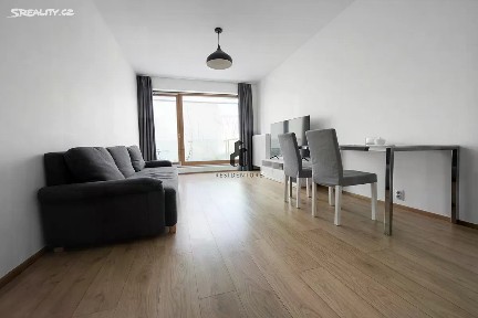 Praha, Praha 7, Holešovice, Komunardů, 20