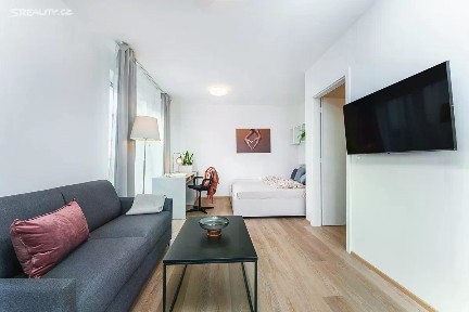 Pronájem bytu 1+kk 39 m² Františka Kováříka, Plzeň - Skvrňany