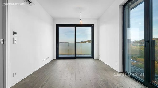 Prodej bytu 3+kk 61 m² Československého exilu, Praha - Modřany