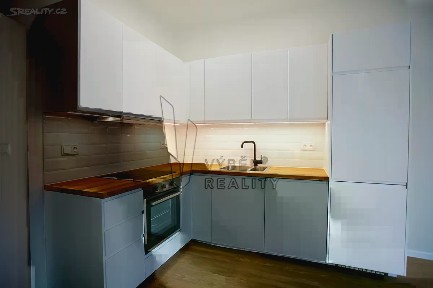 Prodej bytu 2+kk 50 m² V olšinách, Praha - Strašnice