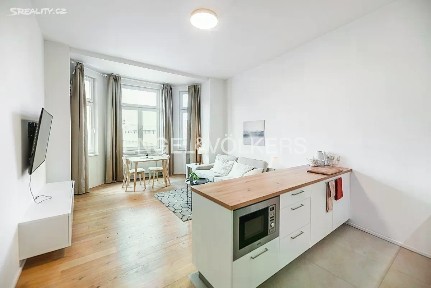 Pronájem bytu 2+kk 60 m² Plynární, Praha - Holešovice