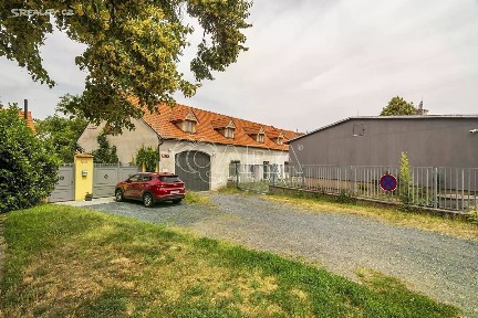 Prodej komerční nemovitosti 470 m²