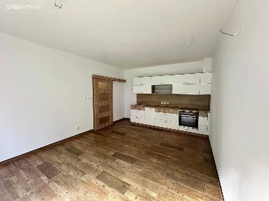 Pronájem bytu 1+kk 38 m² Na Slatinách, Děčín - Děčín IX-Bynov