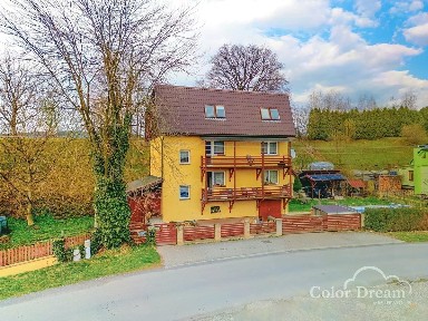 Prodej rodinného domu 251 m², pozemek 1028 m² Zašová