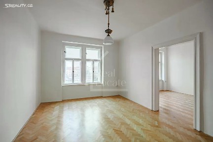 Pronájem bytu 2+kk 81 m² Janáčkovo nábřeží, Praha - Smíchov