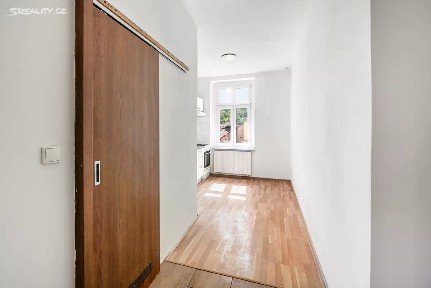Prodej bytu 2+kk 47 m² Holečkova, Praha - Košíře