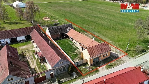 Prodej rodinného domu 768 m², pozemek 394 m² Dolní Bukovsko - Horní Bukovsko